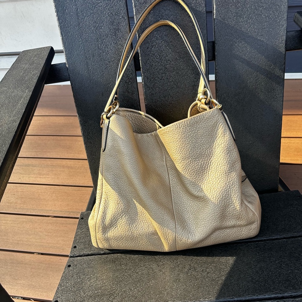 Coach pebbled Leather Shoulder Bag in Light Gold